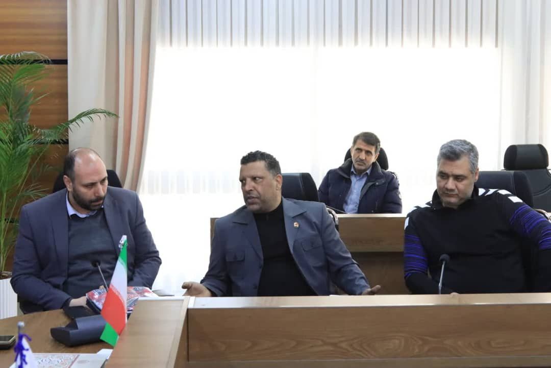 محمد علی بیگی نژاد در جلسه با مسئولین سازمان ورزش و جوانان